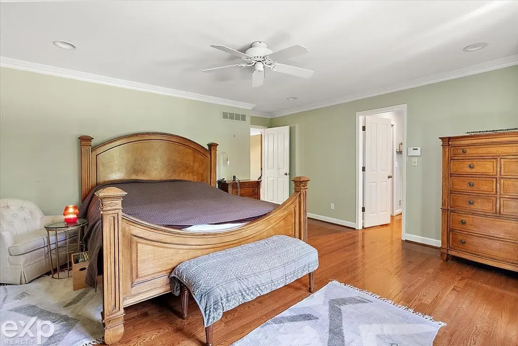 61334 Country Lane Washington Township MI 48094