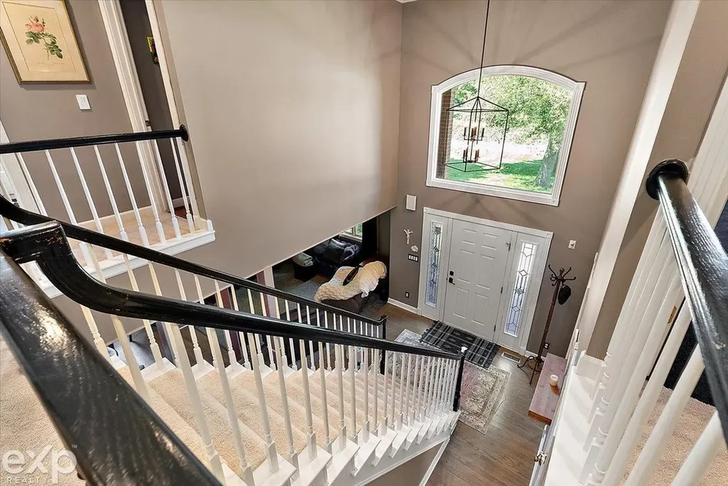61334 Country Lane Washington Township MI 48094