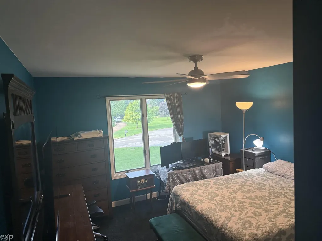 61334 Country Lane Washington Township MI 48094