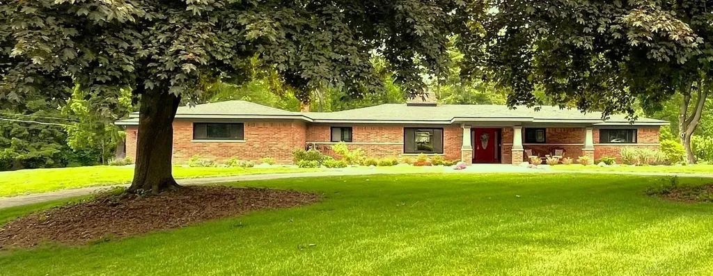 1750 Ledbury Drive Bloomfield Charter Township MI 48304