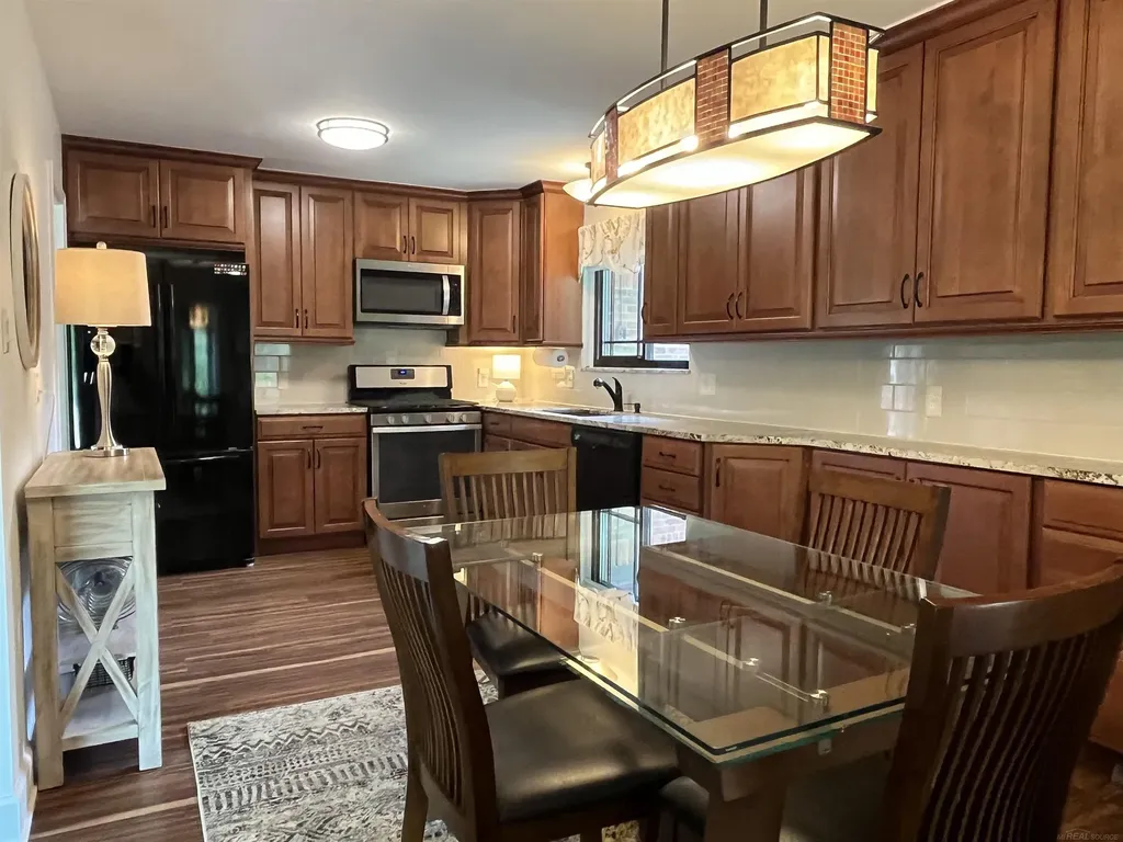 1750 Ledbury Drive Bloomfield Charter Township MI 48304