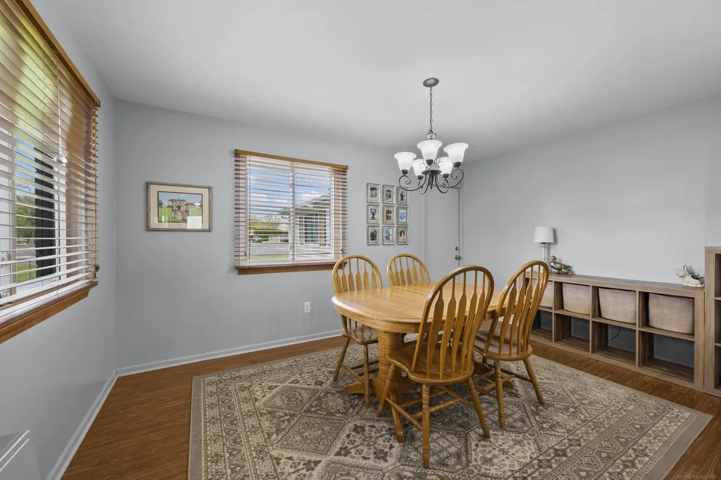 8607 Leslie Drive Sterling Heights City MI 48314