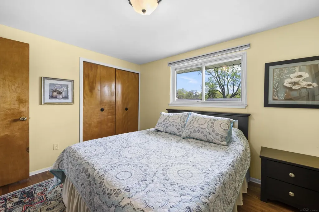8607 Leslie Drive Sterling Heights City MI 48314