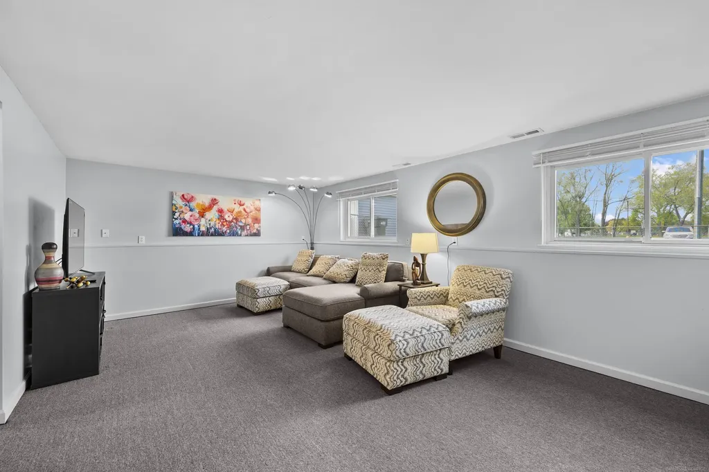 8607 Leslie Drive Sterling Heights City MI 48314