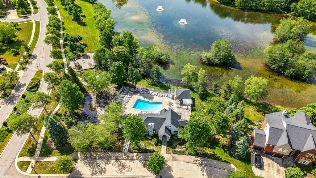 16805 Carriage Way Northville Township MI 48168