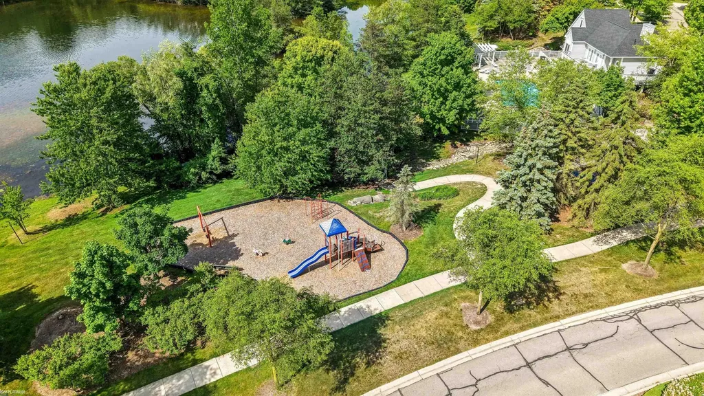 16805 Carriage Way Northville Township MI 48168