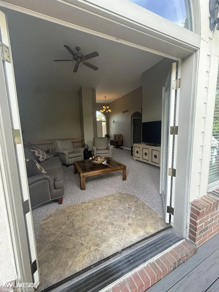 901 Jack Pine Drive Oakland Charter Township MI 48306