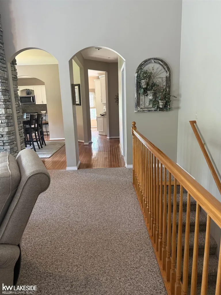 901 Jack Pine Drive Oakland Charter Township MI 48306