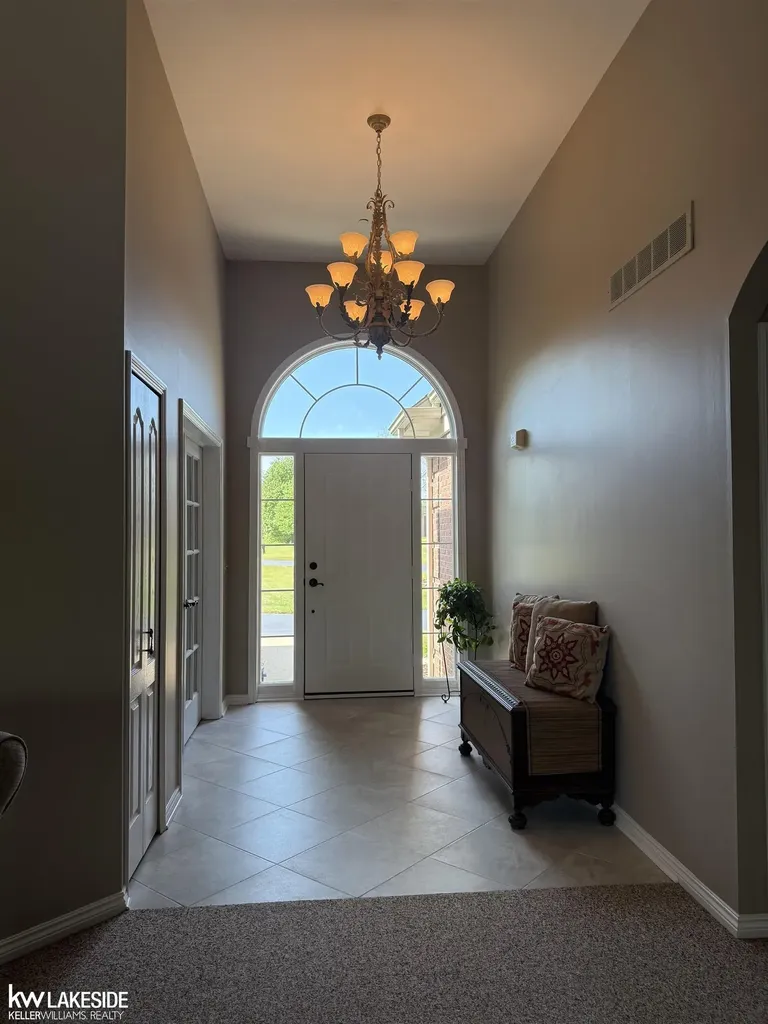 901 Jack Pine Drive Oakland Charter Township MI 48306
