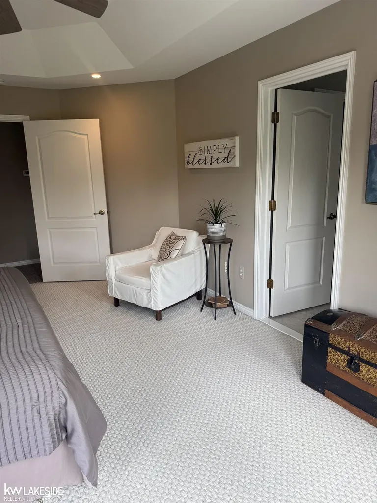 901 Jack Pine Drive Oakland Charter Township MI 48306
