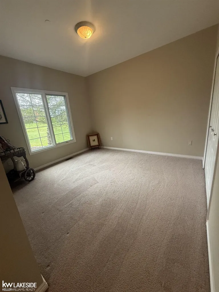 901 Jack Pine Drive Oakland Charter Township MI 48306