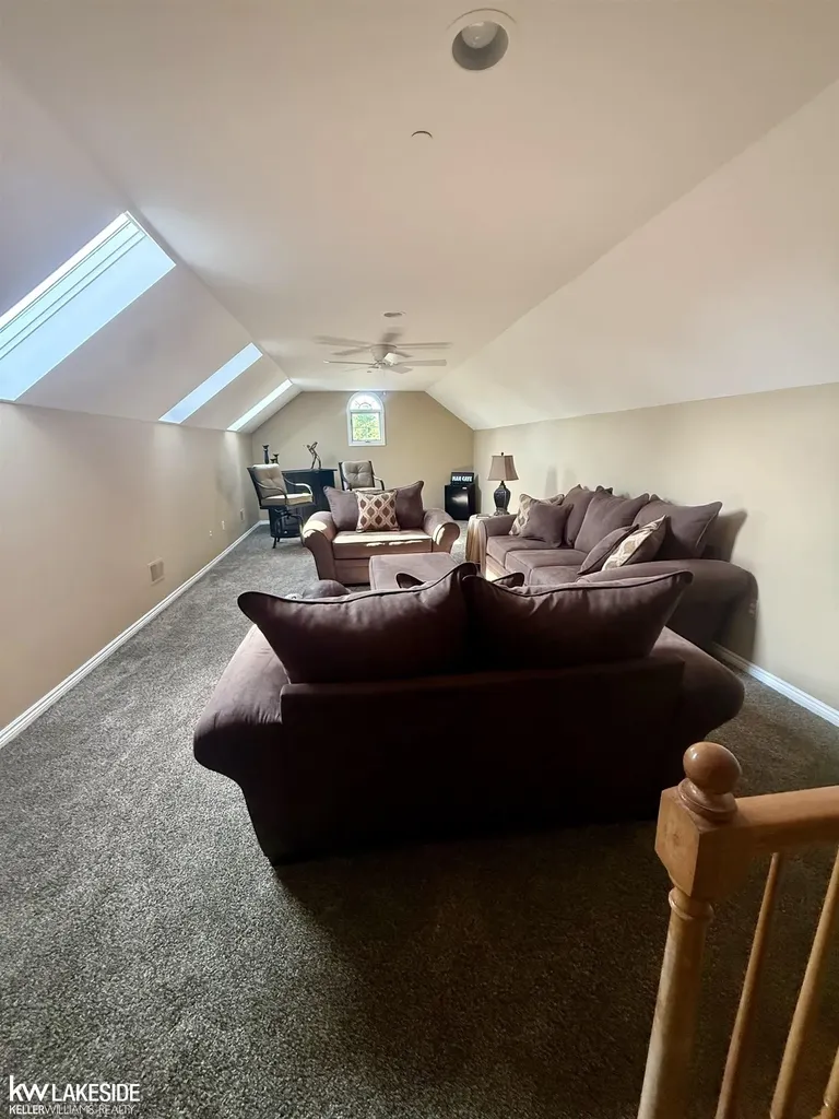 901 Jack Pine Drive Oakland Charter Township MI 48306