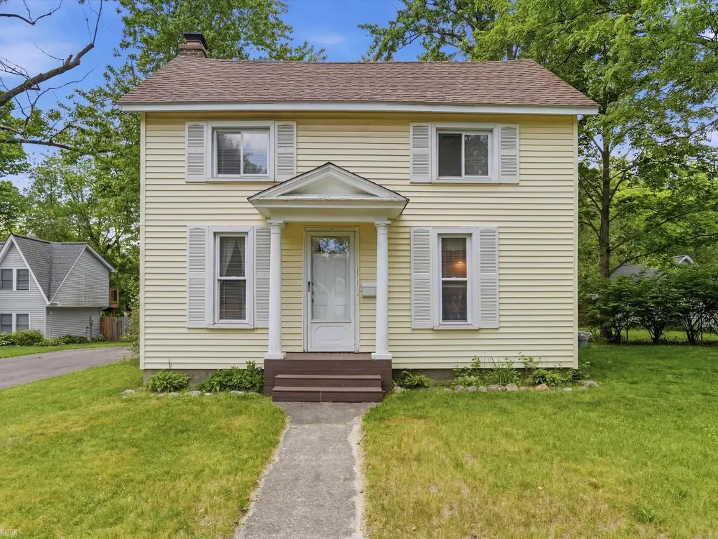 Brighton City MI, 328 S 3rd Street