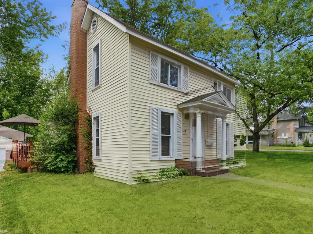 328 S 3rd Street Brighton City MI 48116