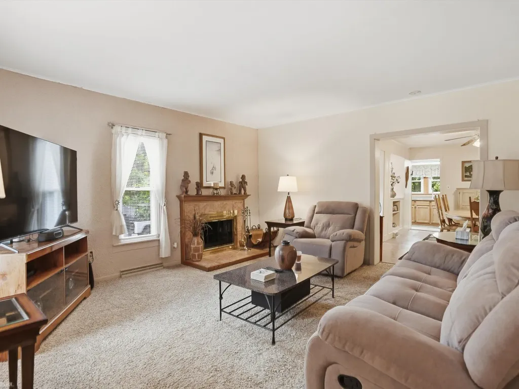 328 S 3rd Street Brighton City MI 48116