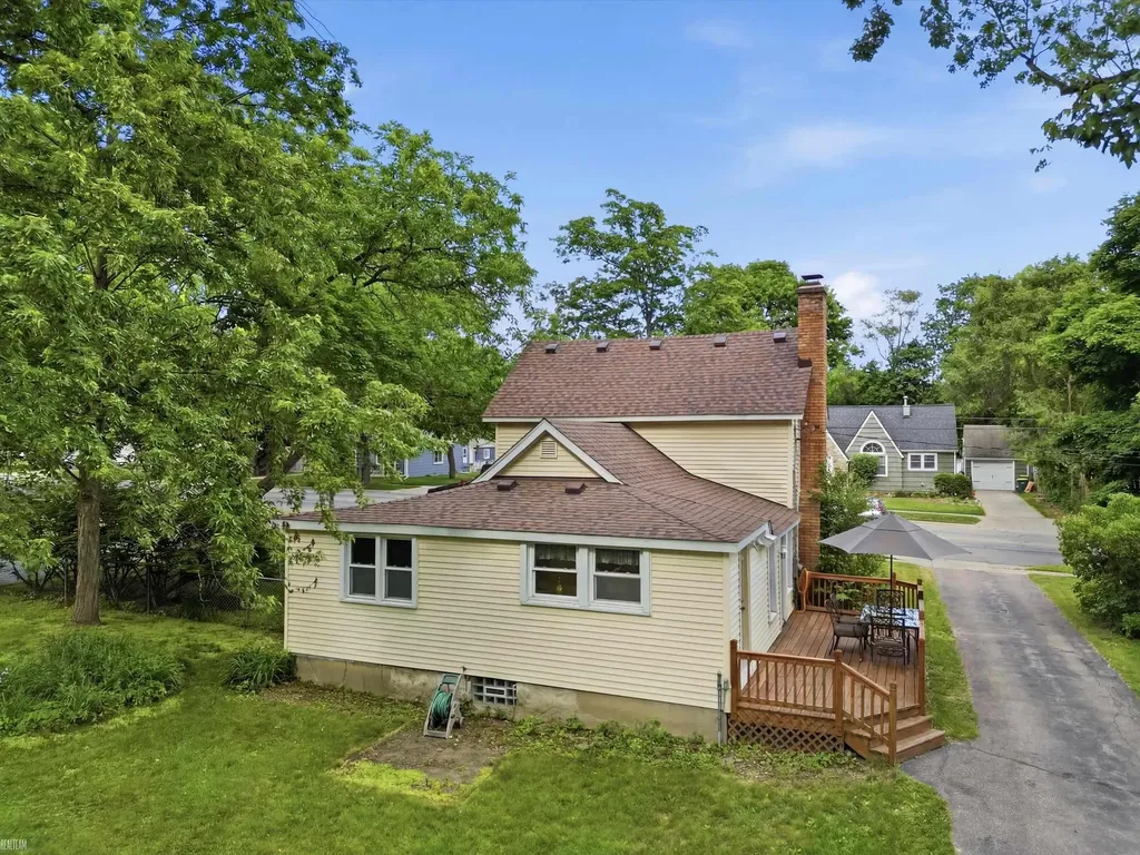 328 S 3rd Street Brighton City MI 48116