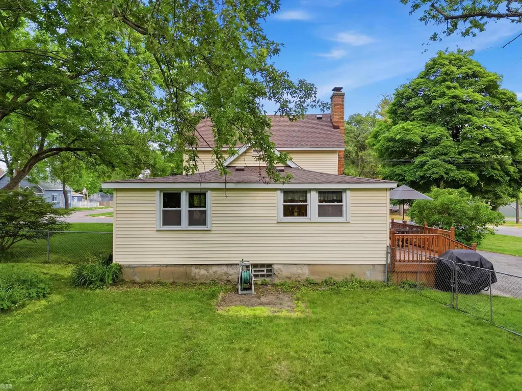 328 S 3rd Street Brighton City MI 48116