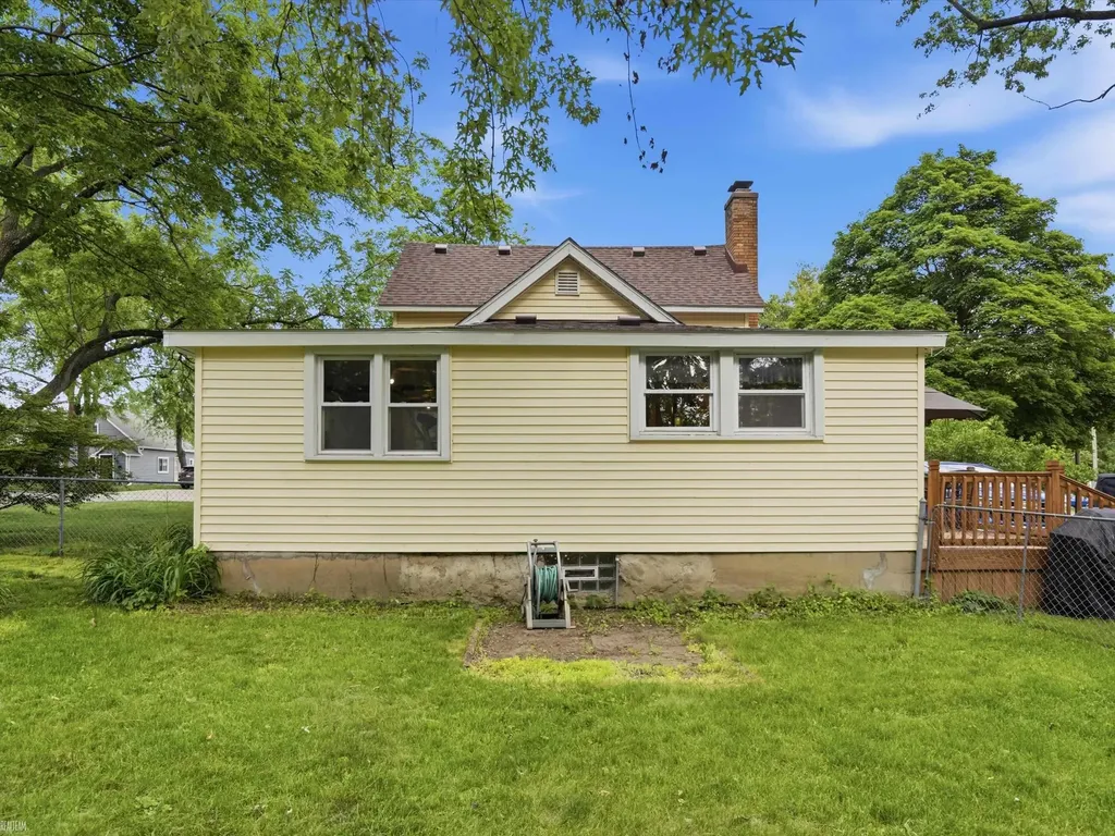 328 S 3rd Street Brighton City MI 48116