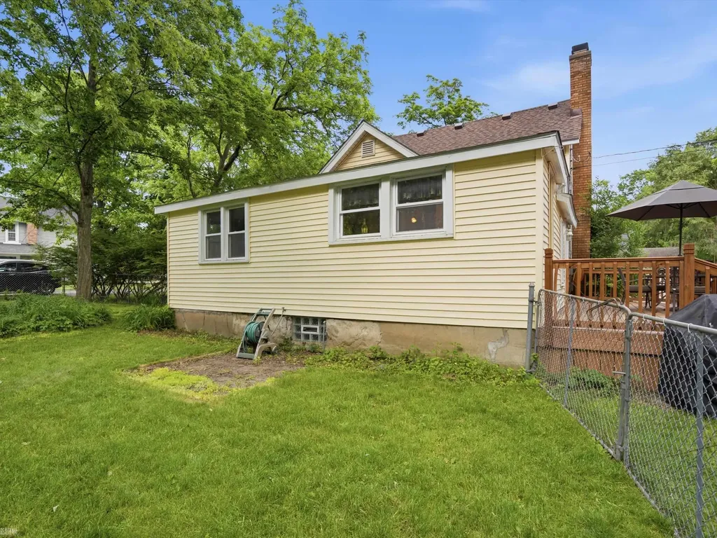 328 S 3rd Street Brighton City MI 48116