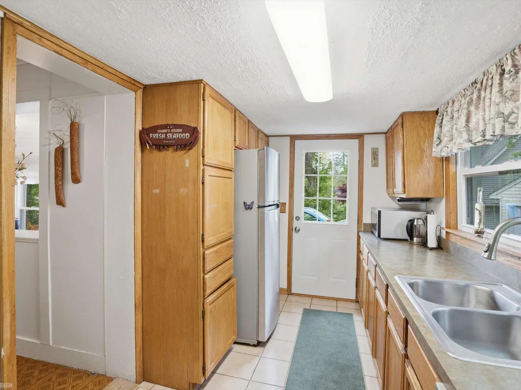 328 S 3rd Street Brighton City MI 48116