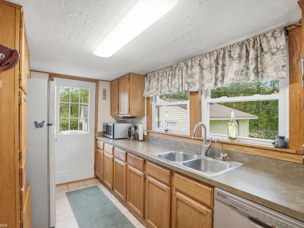 328 S 3rd Street Brighton City MI 48116