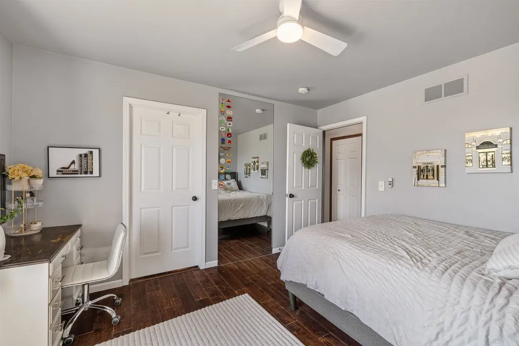 52047 Copper Creek Court Chesterfield Township MI 48047