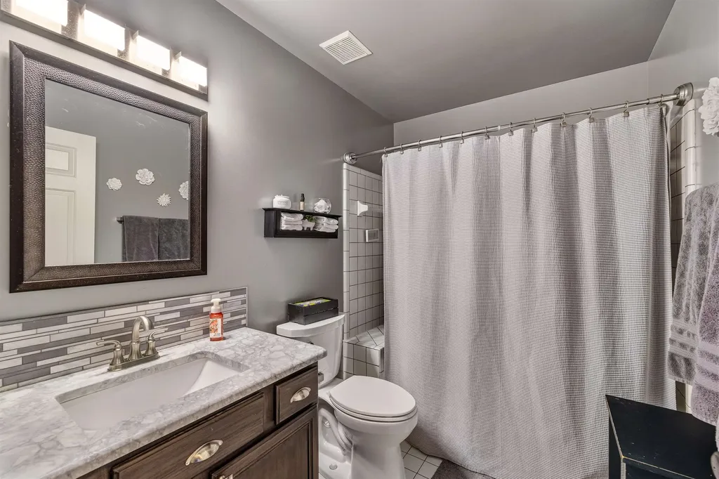 52047 Copper Creek Court Chesterfield Township MI 48047
