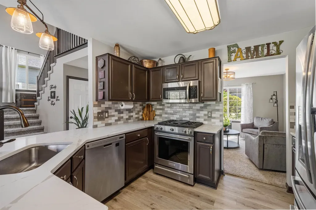 52047 Copper Creek Court Chesterfield Township MI 48047