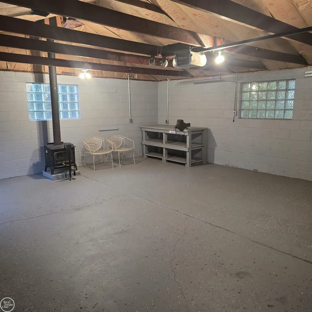 16084 Hauss Avenue Eastpointe City MI 48021