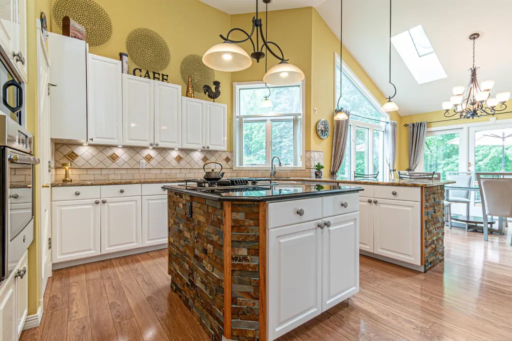 43737 Saint Julian Court Sterling Heights City MI 48314