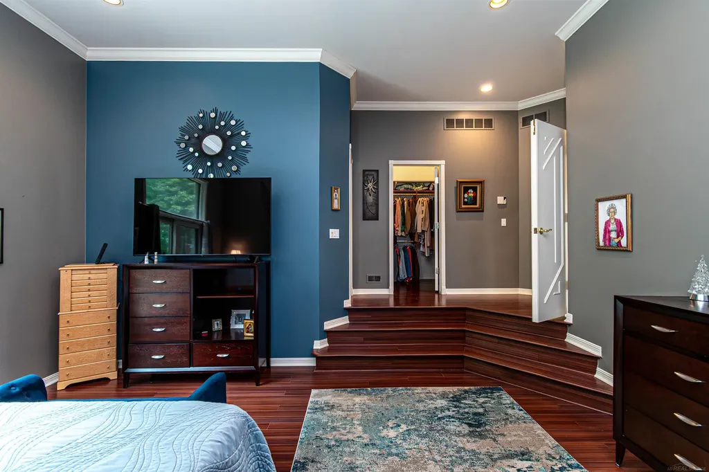 43737 Saint Julian Court Sterling Heights City MI 48314