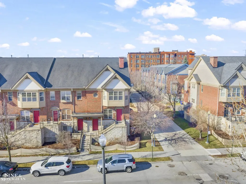2527 John R Street Detroit City MI 48201