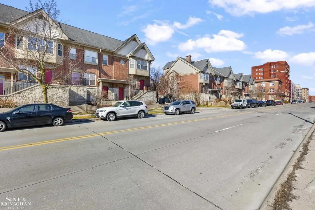 2527 John R Street Detroit City MI 48201