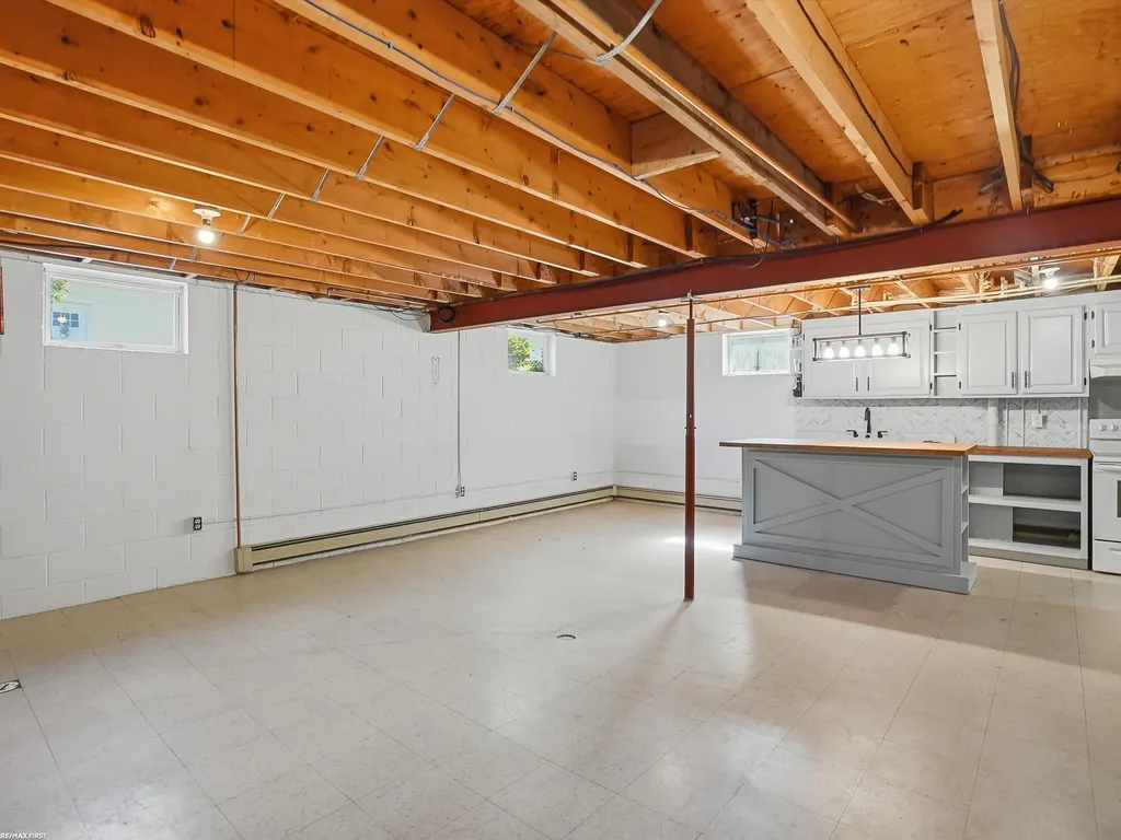 2929 18th Avenue Port Huron City MI 48060