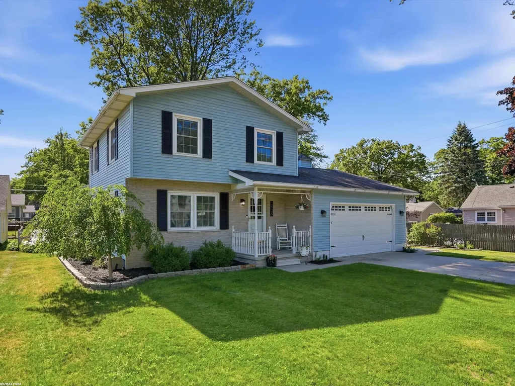2929 18th Avenue Port Huron City MI 48060