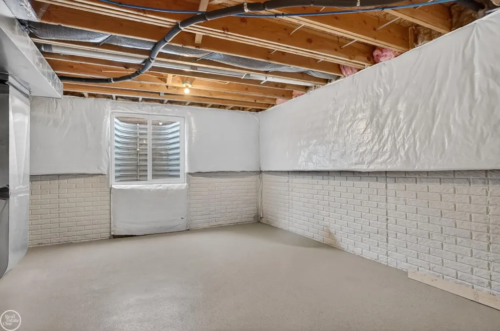 33751 Au Sable Drive Chesterfield Township MI 48047