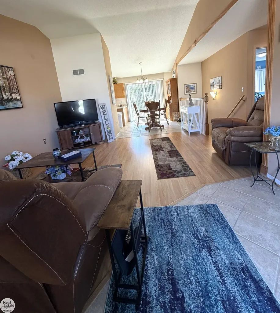 251 Huron Ln Street Marine City City MI 48039