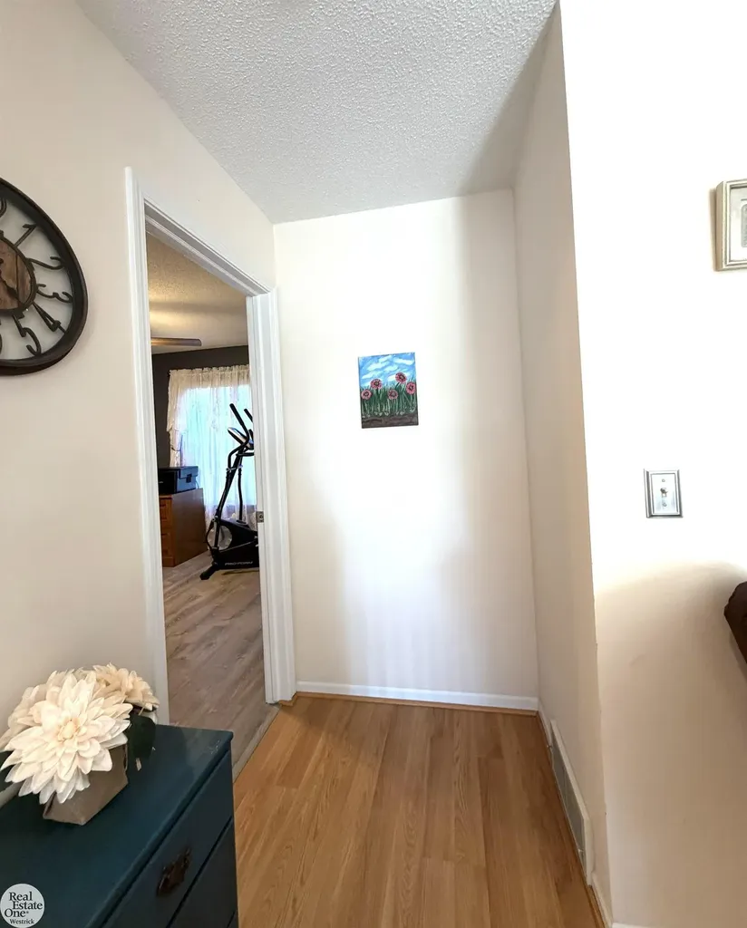251 Huron Ln Street Marine City City MI 48039