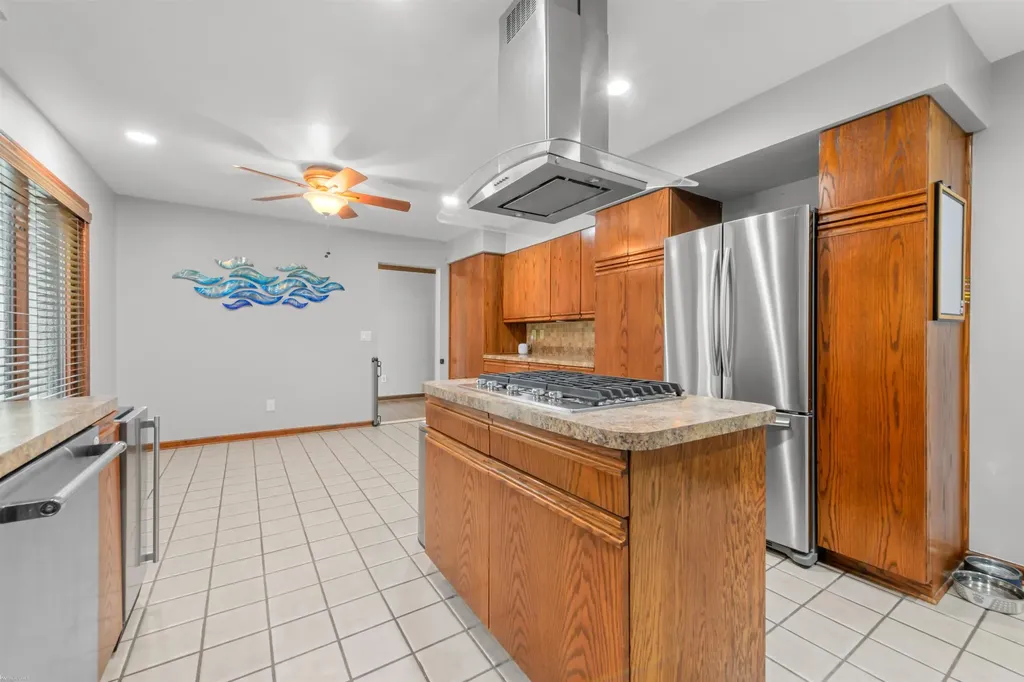 13825 Woodsett Court Shelby Charter Township MI 48315
