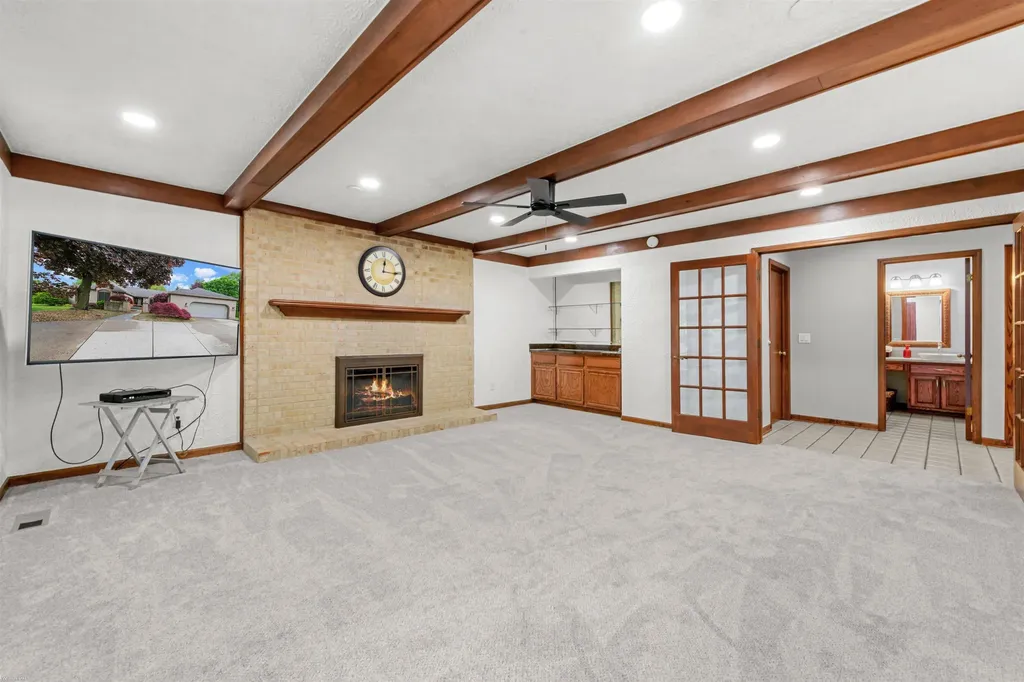 13825 Woodsett Court Shelby Charter Township MI 48315