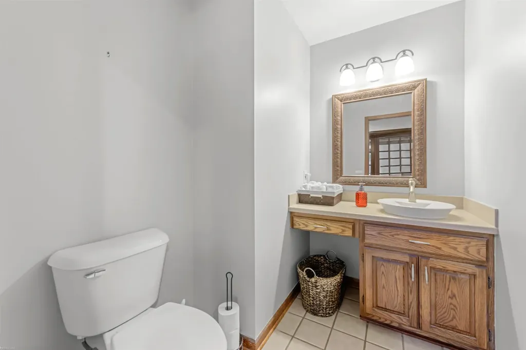 13825 Woodsett Court Shelby Charter Township MI 48315