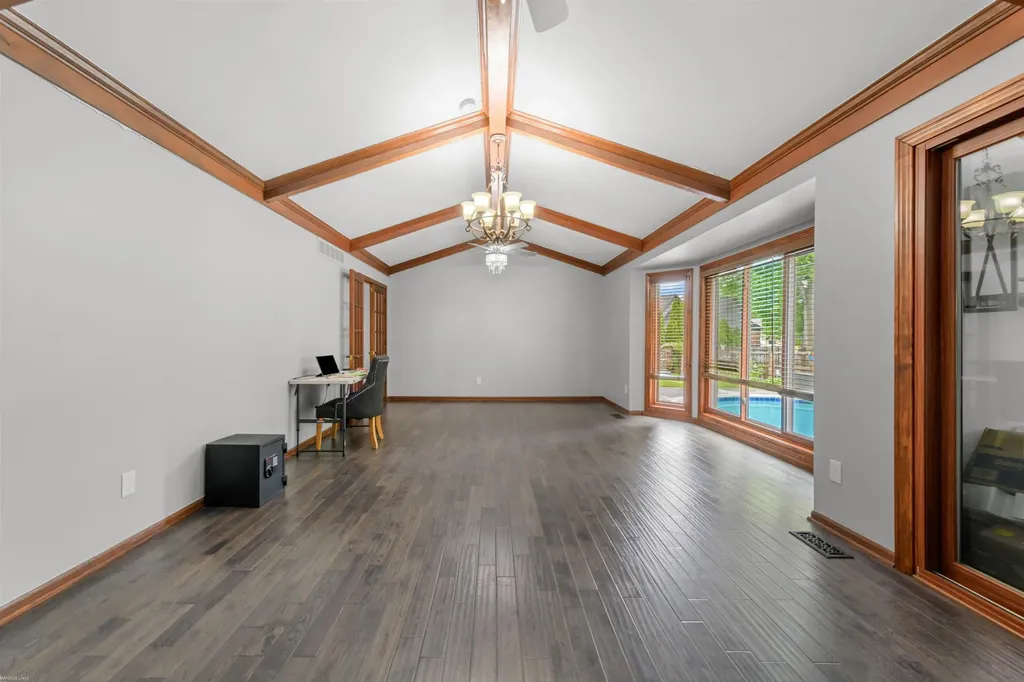 13825 Woodsett Court Shelby Charter Township MI 48315