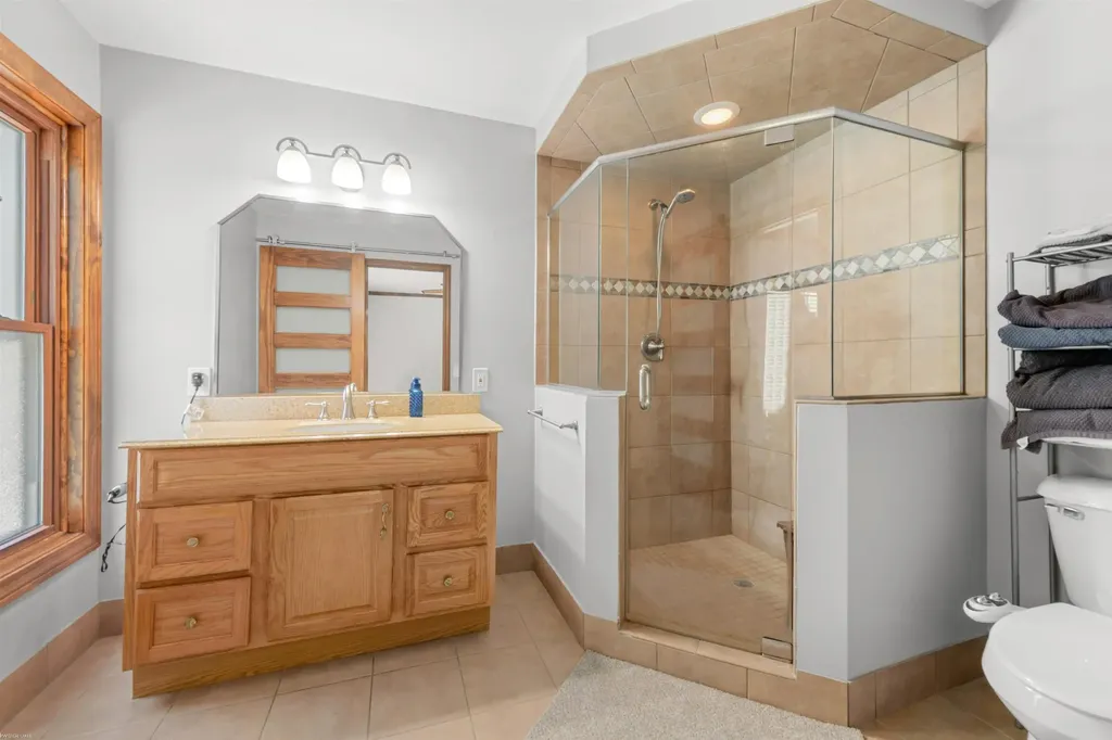 13825 Woodsett Court Shelby Charter Township MI 48315
