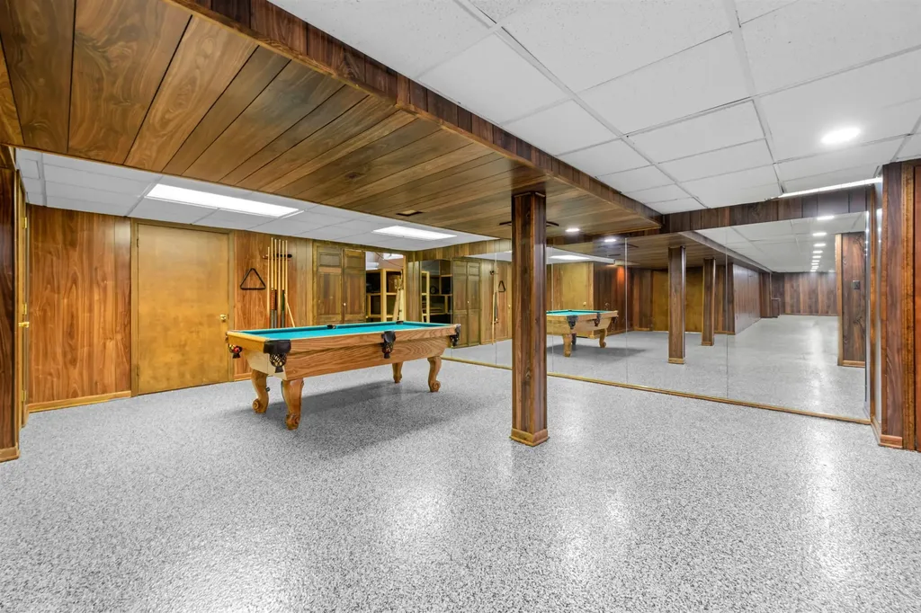 13825 Woodsett Court Shelby Charter Township MI 48315