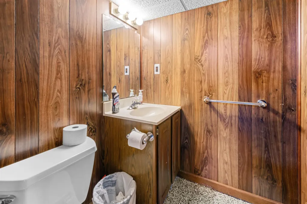 13825 Woodsett Court Shelby Charter Township MI 48315