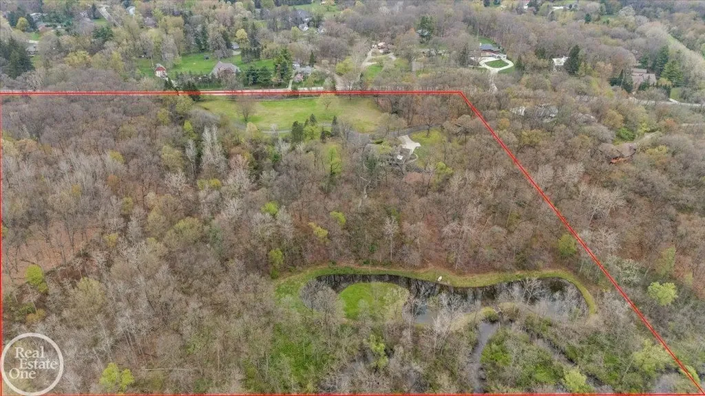 3750 Orion Road Oakland Charter Township MI 48363