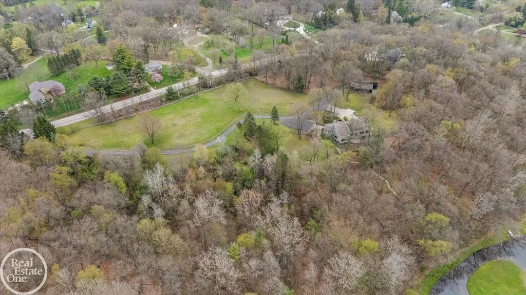 3750 Orion Road Oakland Charter Township MI 48363