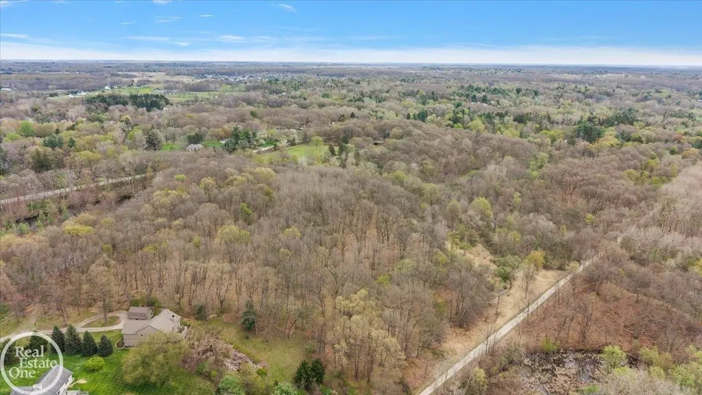 3750 Orion Road Oakland Charter Township MI 48363