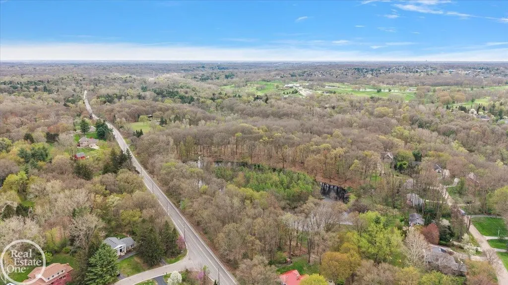 3750 Orion Road Oakland Charter Township MI 48363