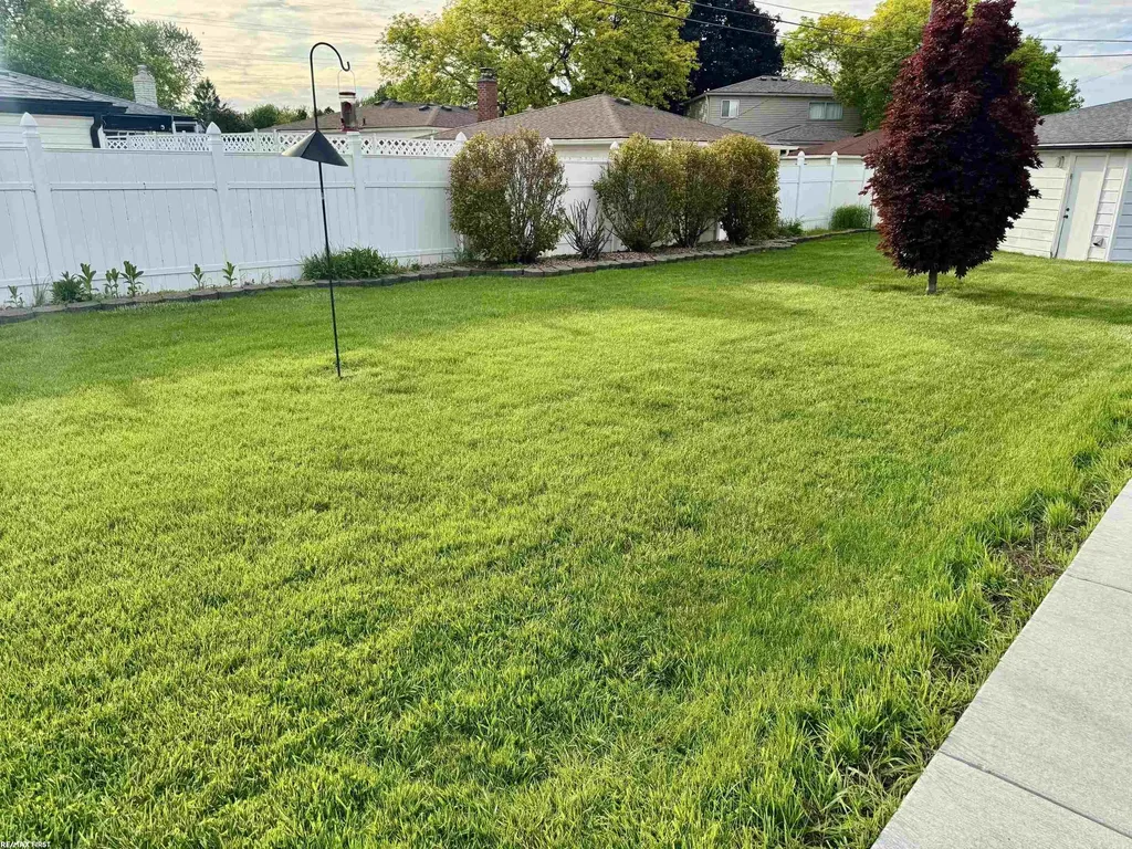 34391 Brookshire Drive Sterling Heights City MI 48312